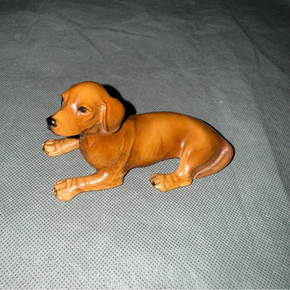 Morten’s Studio Dog Figurine